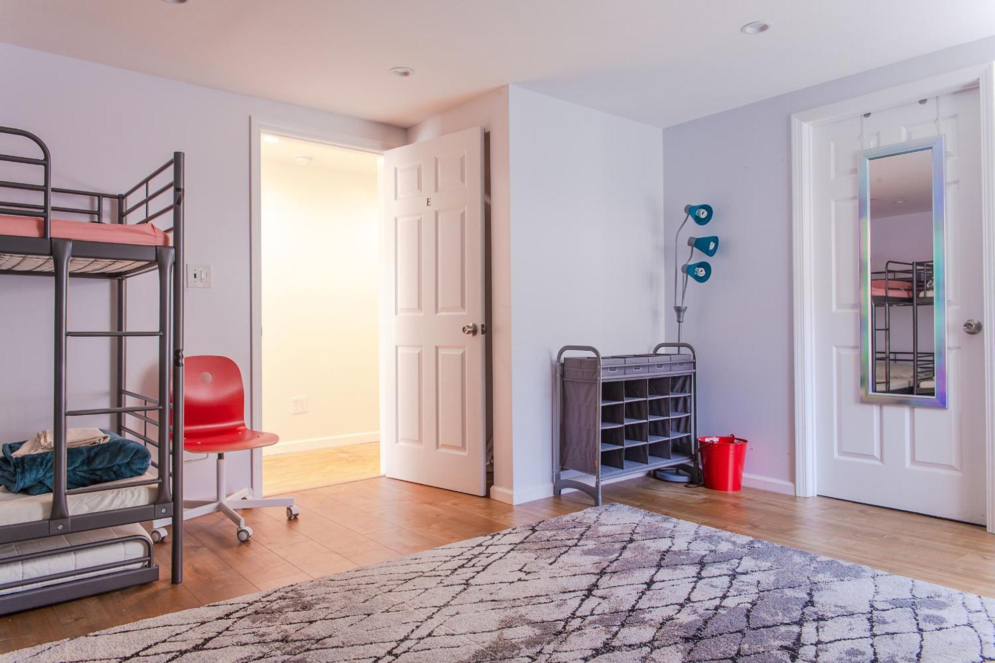 Rumi (adults Only) Albergue