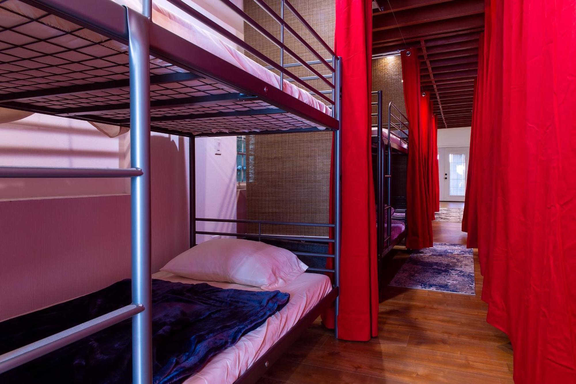 Rumi (adults Only) Hostel Los Angeles